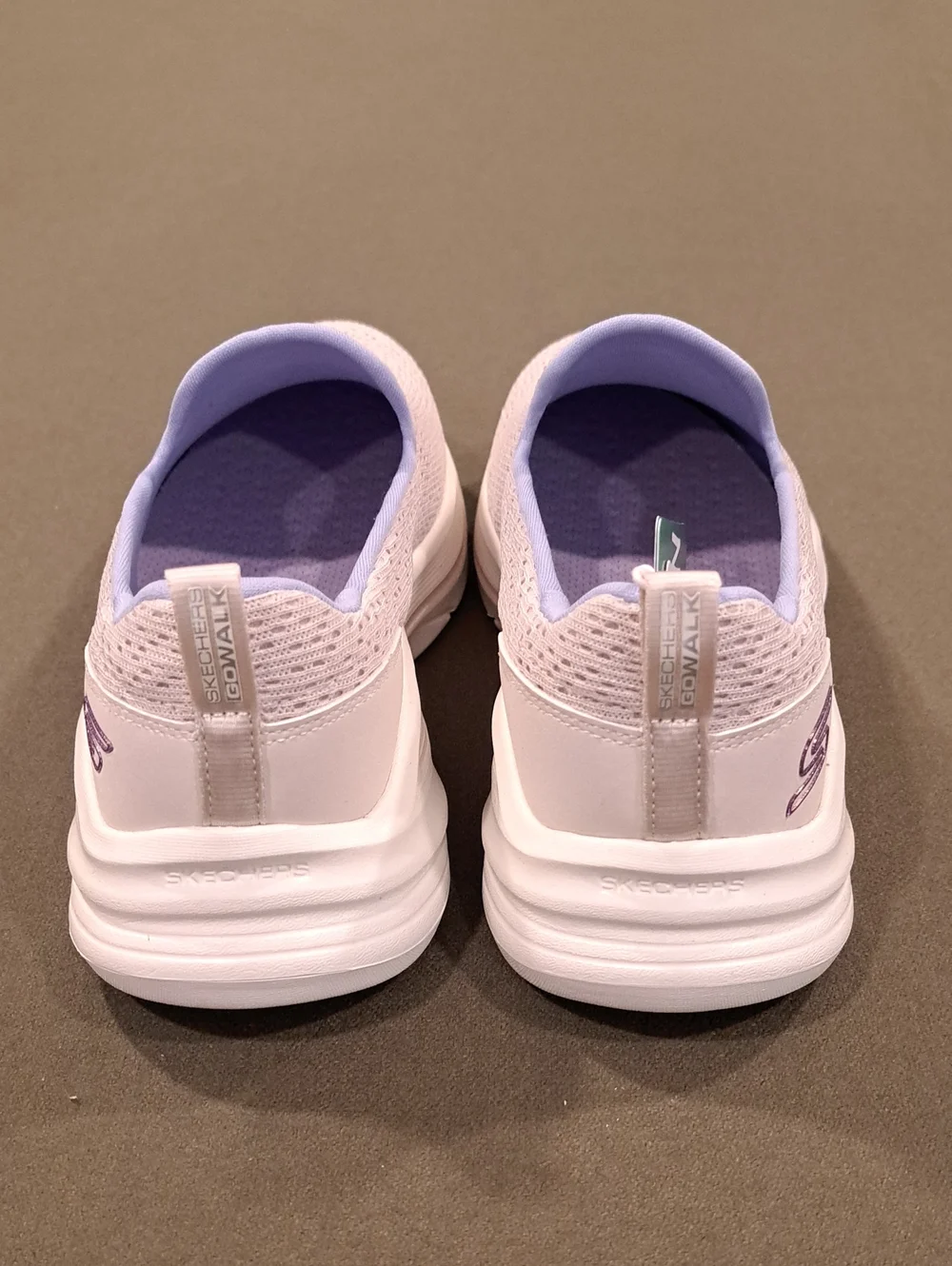 Skechers GO WALK 8 - Julietta - Color: Nutural - Size: Women 8
